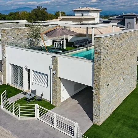 Dolci Luxury Homes