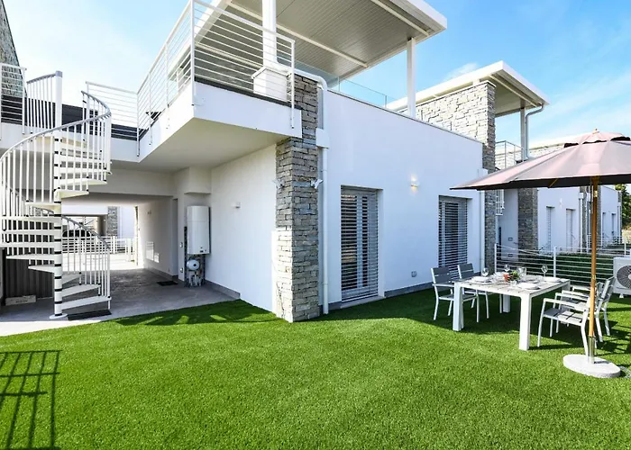 Dolci Luxury Homes Chalet