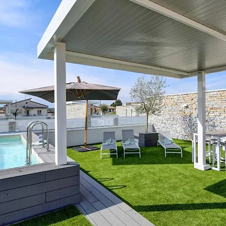 Dolci Luxury Homes Шале
