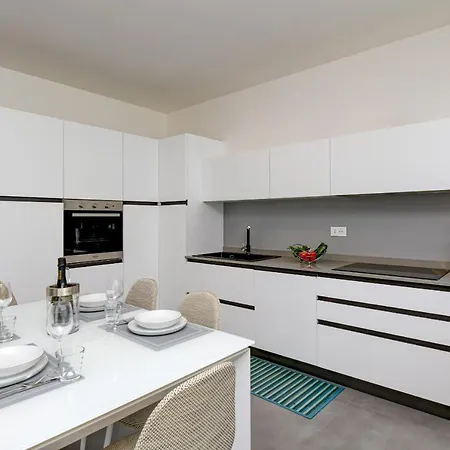 Шале Dolci Luxury Homes Пескьера-дель-Гарда